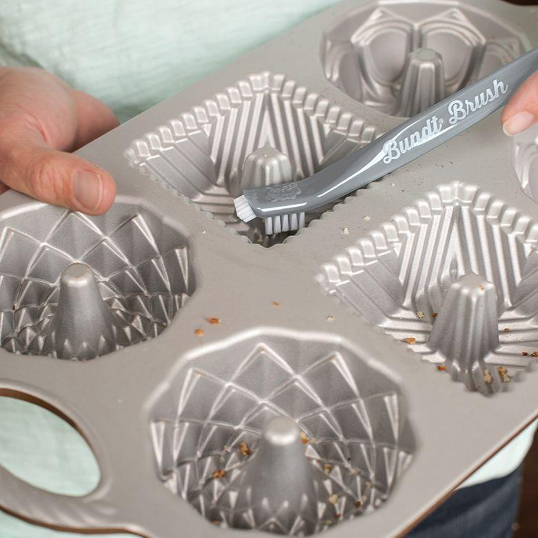 Nordic Ware Čistící náčiní na bábovkové formy 1198