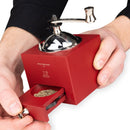 PEUGEOT D'OLIVIER ruční mlýnek na pepř 13 cm černý lak