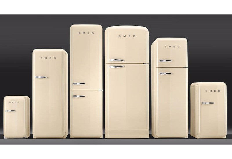 SMEG 50's RS chladnička s mrazícím boxem 244l/26l otv.levé 153x60 cm růžová