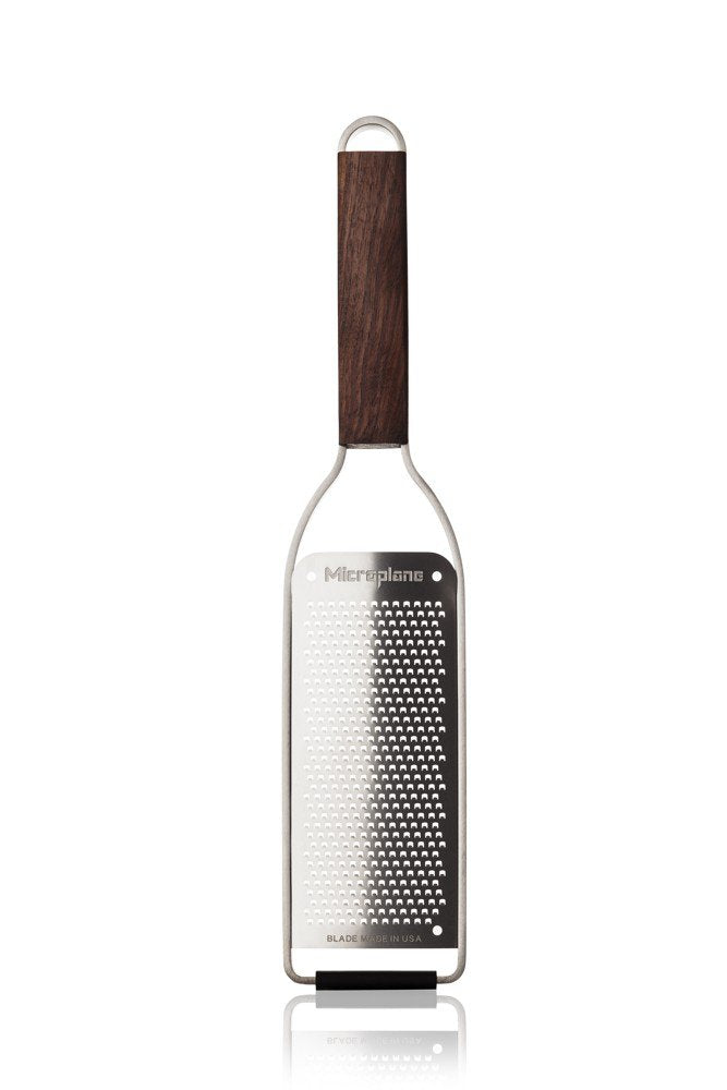 Microplane  Master struhadlo na jemné nudličky s dřevěnou rukojetí  43304