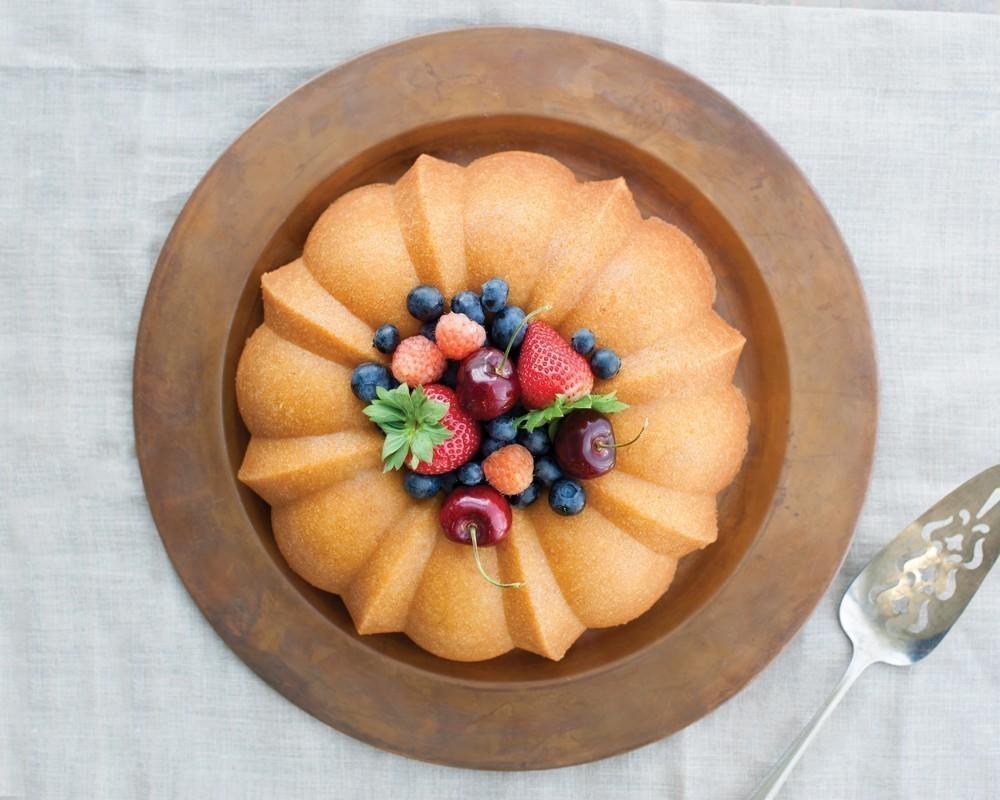 Nordic Ware Forma na bábovku Original 12 cup grafitová 50124