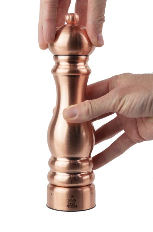 Peugeot  PARIS CHEF U´SELECT mlýnek na sůl, ZIRLION 22 cm měděná 3981300