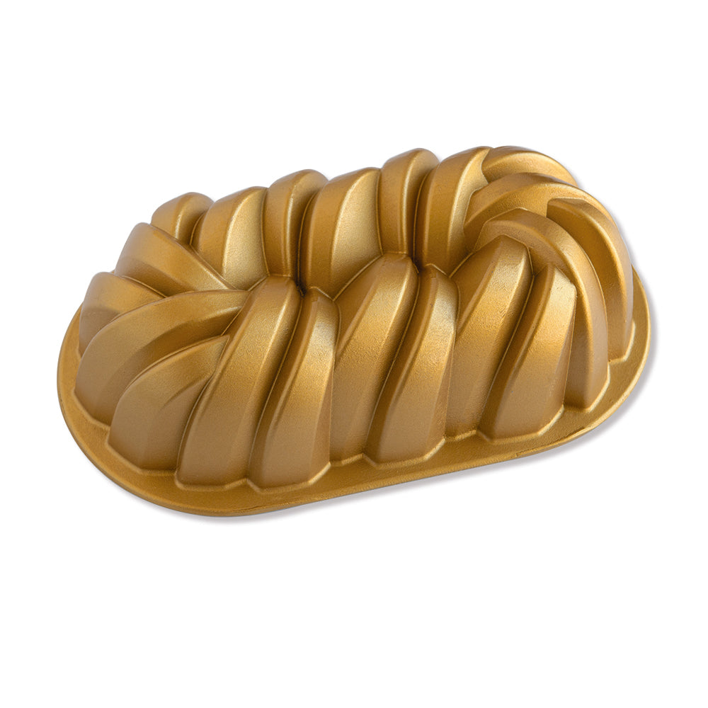 Nordic Ware Forma na chlebíček 75 let  propletená 6 cup zlatá 96077
