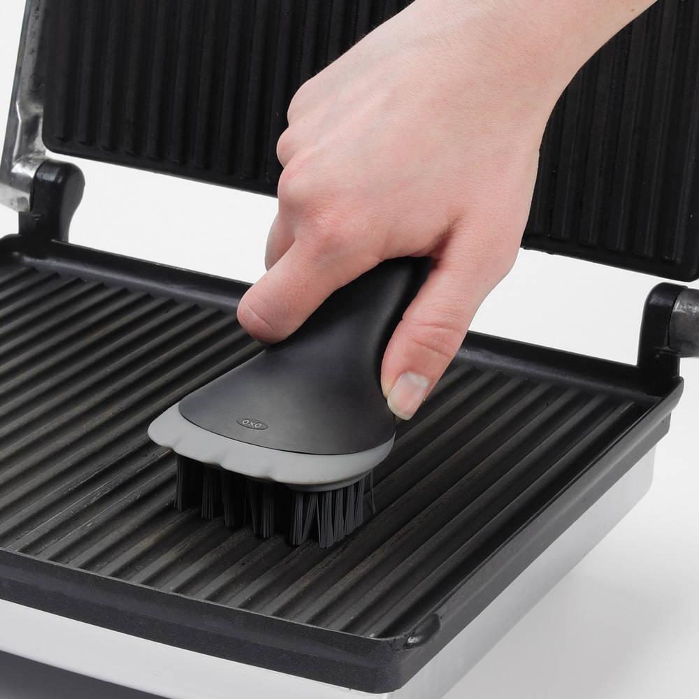 OXO Good Grips plastový kartáč na čištění elektrického grilu 1312480