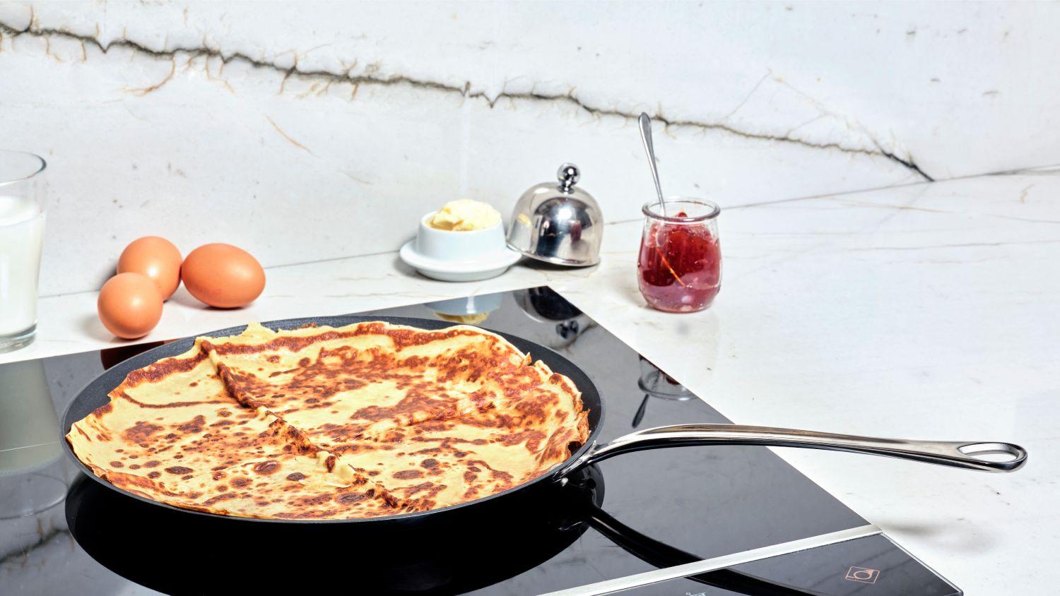 Mauviel M'cook pánev na palačinky 30 cm rukojeť nerez  524030