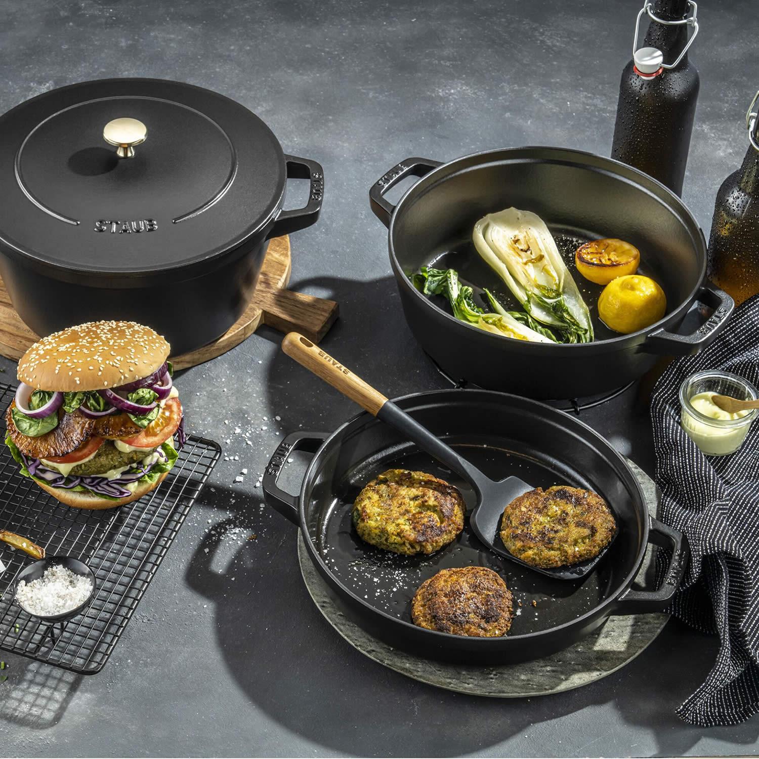 Staub Cocotte set hrnců 3  ks + poklice, 24 cm, černá 1010886