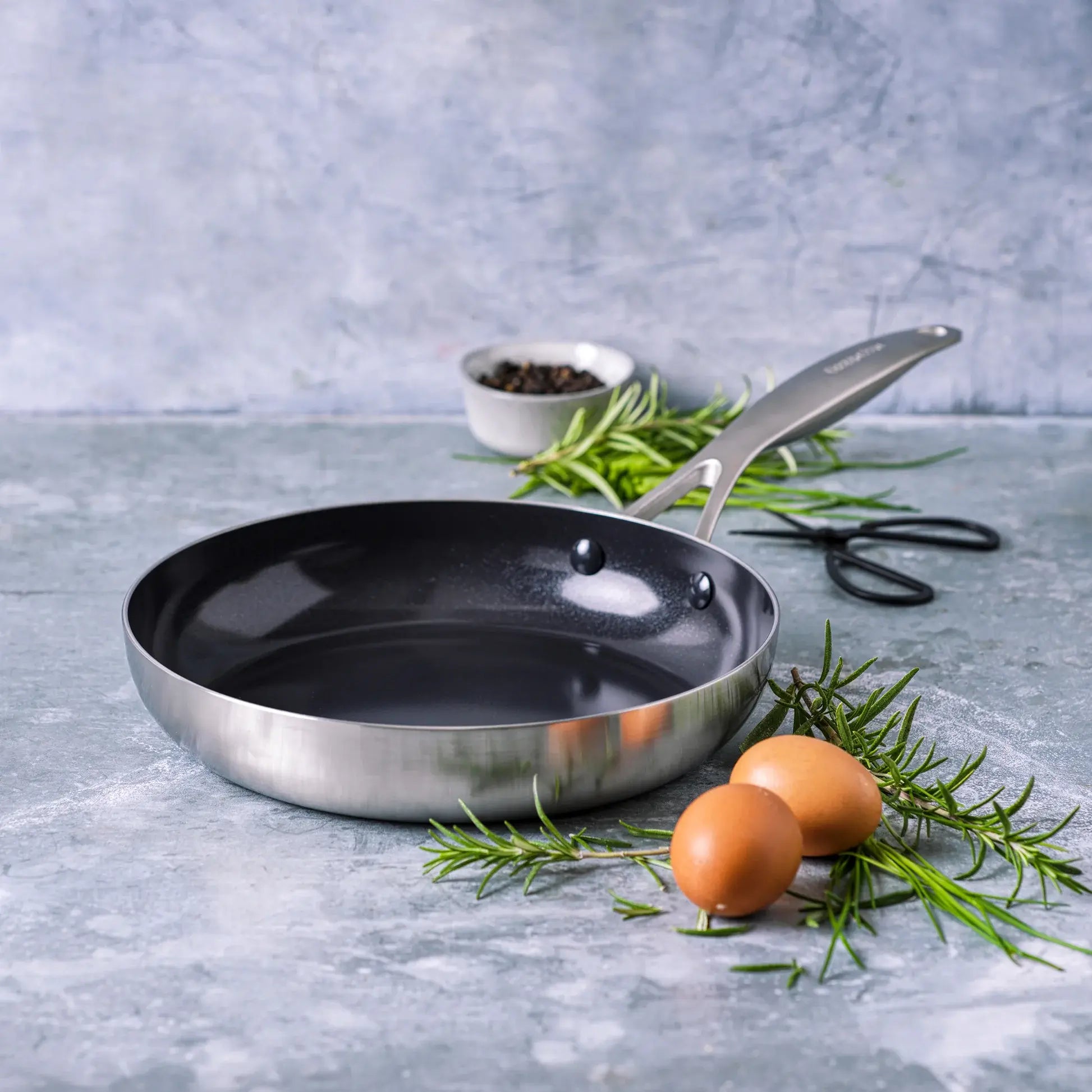 GreenPan GENEVA pánev 24 cm, nerezová CC004779-001