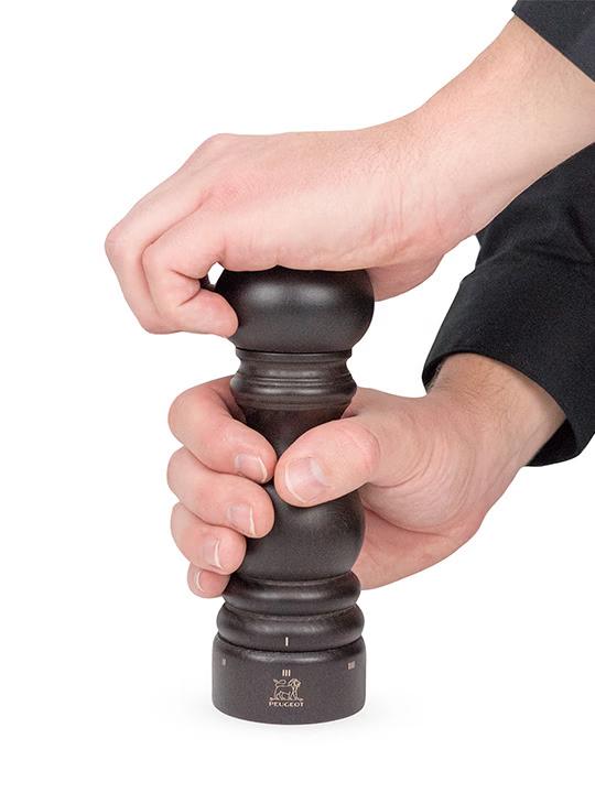 Peugeot PARIS U´SELECT mlýnek na pepř 18 cm čokoládový 23461