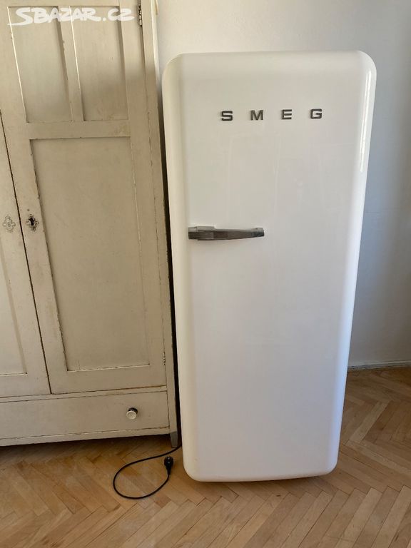 SMEG, vestavná chladnička S4L090F, 1-dvéřová, výška 82-88 cm, kapacita 142 l, bílá